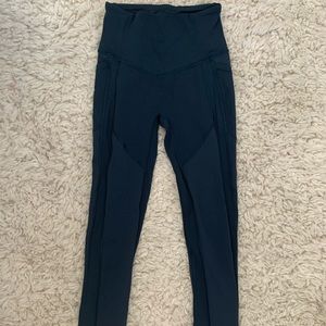 dark blue lululemon leggings